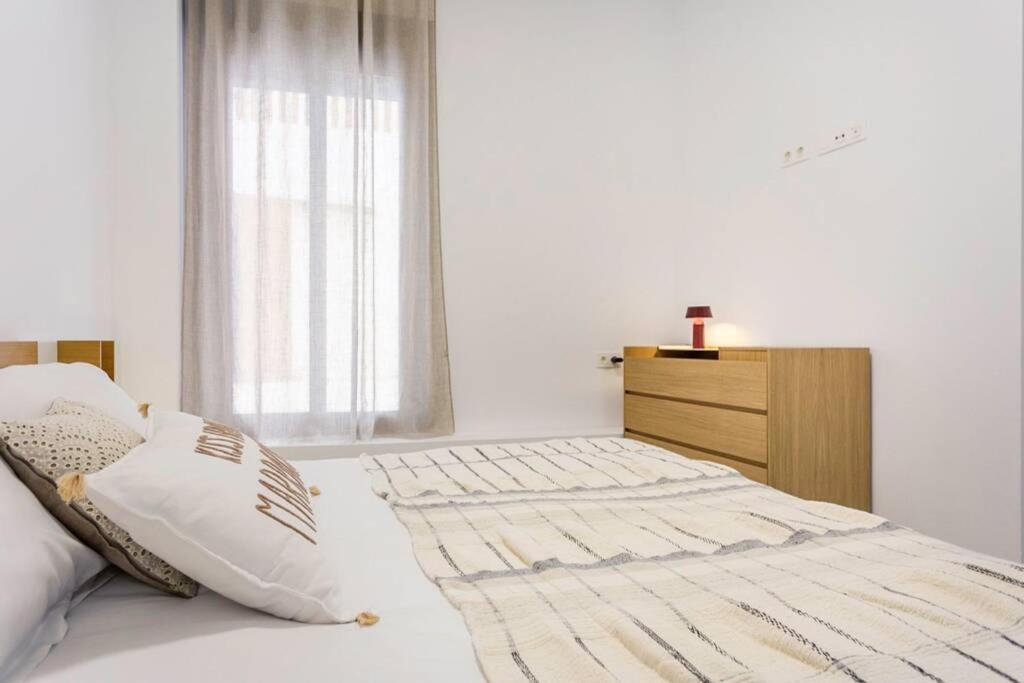 Pop Art, 2Bd Ground Central Apartment เซบีญา ภายนอก รูปภาพ