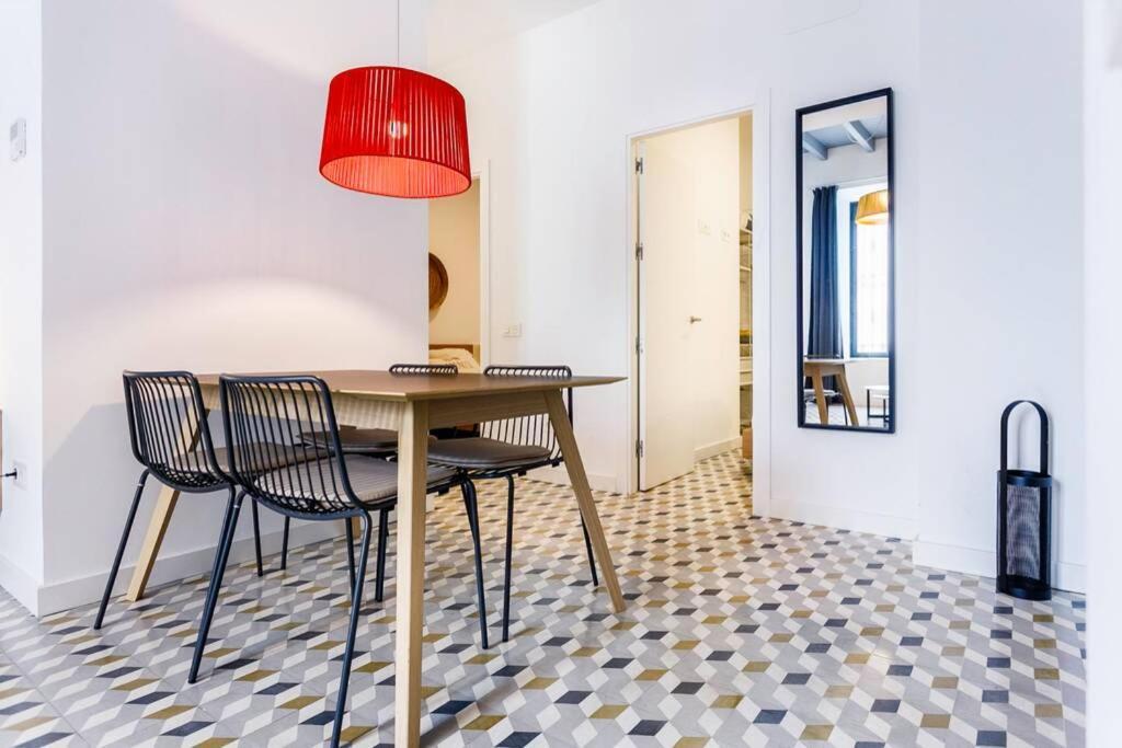 Pop Art, 2Bd Ground Central Apartment เซบีญา ภายนอก รูปภาพ
