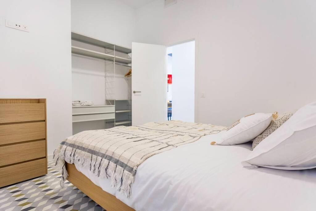 Pop Art, 2Bd Ground Central Apartment เซบีญา ภายนอก รูปภาพ