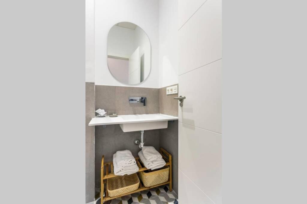 Pop Art, 2Bd Ground Central Apartment เซบีญา ภายนอก รูปภาพ